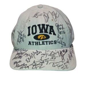 Vintage Autographed 2000-03? Iowa Hawkeyes College Football Legacy Athletic Hat